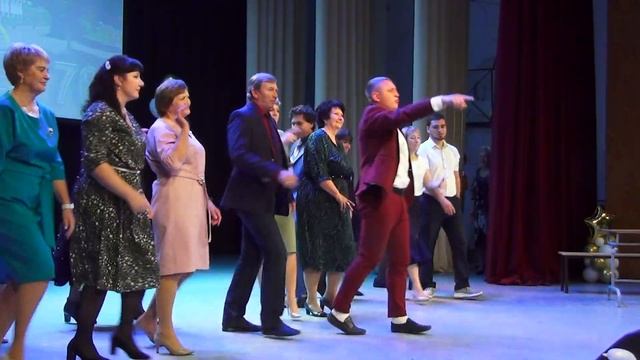 Учителя Сузунской СОШ №2 на юбилее школы (70 лет).