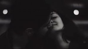 Разве ты не знаешь как люблю тебя я, ты поверь любовь живет грехи прощая.