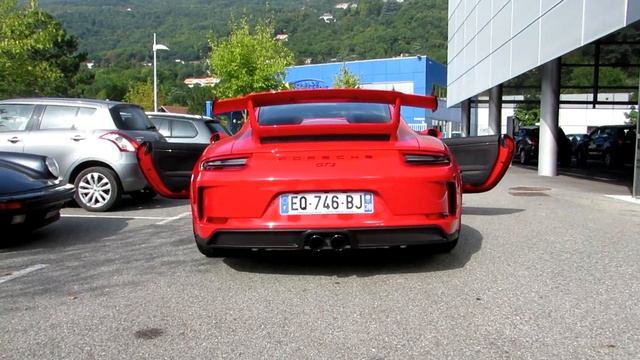 New 2018 Porsche 911 GT3 991.2 - Revs, Start Up & Sound + Valves Open Vs Valves Closes !