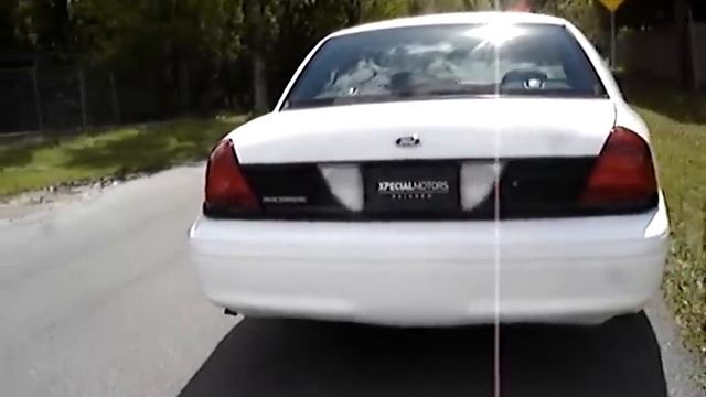 2001 FORD CROWN VICTORIA POLICE INTERCEPTOR 56K MILES - XPECIAL MOTORS - OVERALL VIEW