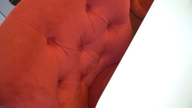 Румтур у Алисы из страны чудес: чёрный камин, цветочные обои в ванной и встроенная мебель смотреть онлайн