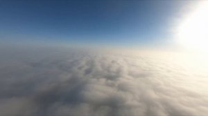 FPV полёт над облаками