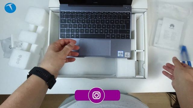 En iyi MacBook Air rakibi | Huawei MateBook 13 kutudan çıkıyor! смотреть онлайн