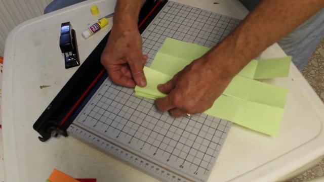 How to make a Single Sheet Accordion Book with young learners смотреть онлайн