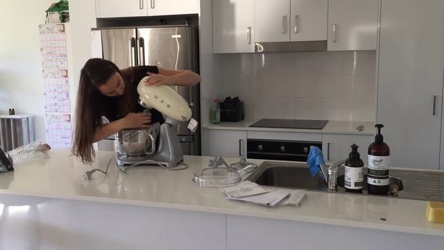 Smeg Unboxing смотреть онлайн