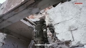 Мариуполь. Штурм Мариуполя, тяжелые бои за город