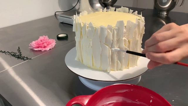 ?WHITE TREE STUMP CAKE TUTORIAL (WITHOUT MOULDS)/ КАК СДЕЛАТЬ БЕЛУЮ КОРУ ДЕРЕВА БЕЗ МОЛДОВ ? смотреть онлайн