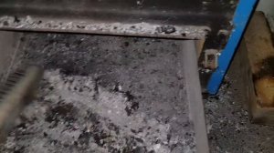 Видеоблог креста 8. Жизнь в селе. Чистка котла Зота Тополь-М подручными средствами