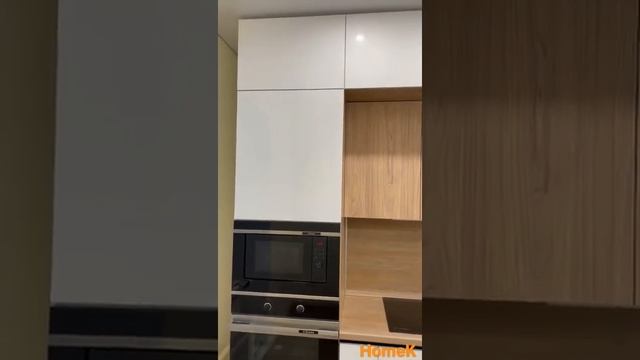Кухня угловая с антресолями и пеналами для техники смотреть онлайн