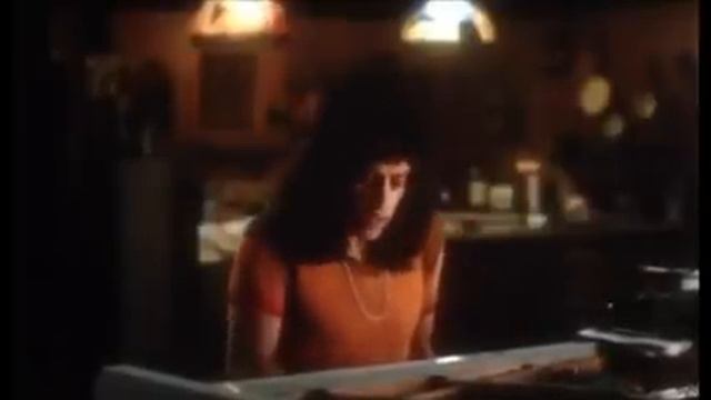 Bohemian Rhapsody: Freddie Plays Love Of My Life On His Piano Scene смотреть онлайн