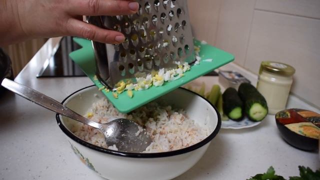 Салат из печени ТРЕСКИ / 2 варианта салата: с рисом и с овощами смотреть онлайн