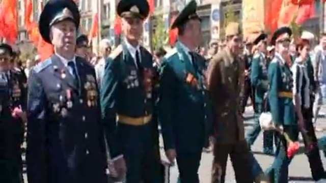 Киев. 9 мая 2011. Торжественное шествие смотреть онлайн