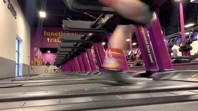 5 minute 15 second Mile Run on Treadmill Planet Fitness 💪 Jay Drone QUICK ⚡️ WORK OUT Dedication смотреть онлайн