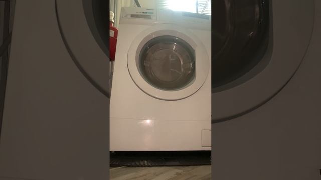 работа стиральной машинки занусси на отжиме 1200 смотреть онлайн