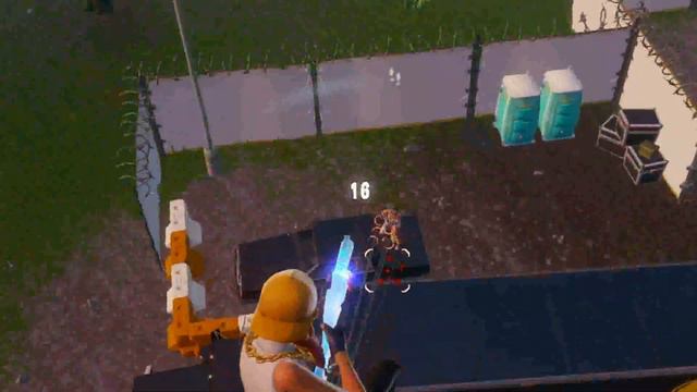 ДОБЫТЧИЦА РАЗНОСИТ АРЕНУ / FORTNITE ARENA смотреть онлайн