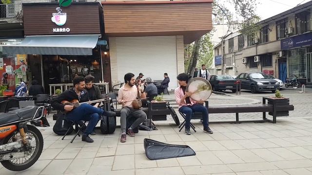 Традиционная музыка на улицах Тегерана. Traditional music on the streets of Tehran. موسیقی سنتی смотреть онлайн