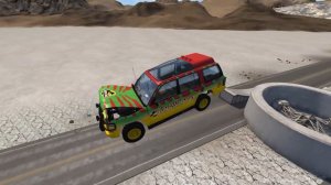 КАКАЯ МАШИНА ПРОЕДЕТ ПОЛОСУ ПРЕПЯТСТВИЙ И ДОСТАВИТ БЕЙБЛЭЙД? Гоша и гонка на машинах.