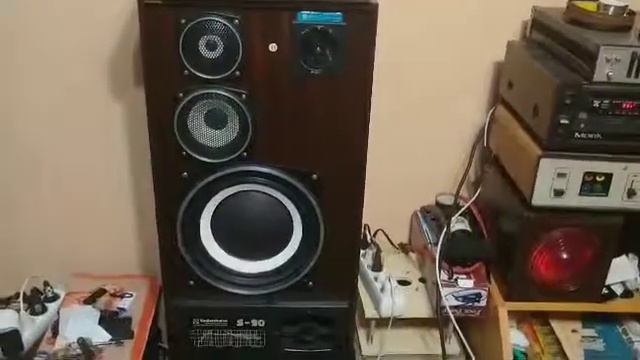 Radiotechnika s 90 + Переделанный маяк-1 смотреть онлайн