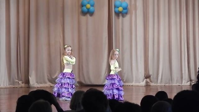 Шоу-балет восточного танца "Diamant" рук. Анна Бобок 16.05.2015 бейби группа смотреть онлайн