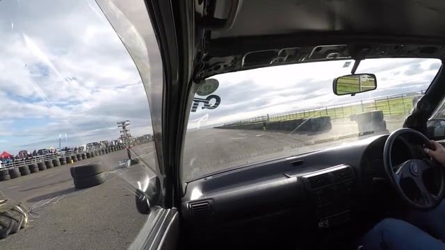 Toyota Starlet beats Audi R8! смотреть онлайн