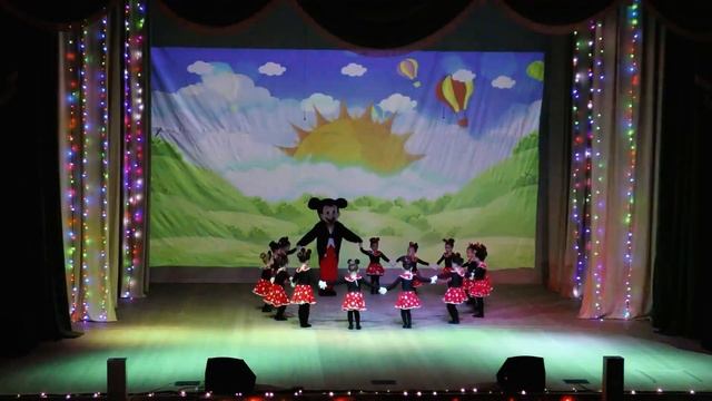 "Микки Маус" смотреть онлайн