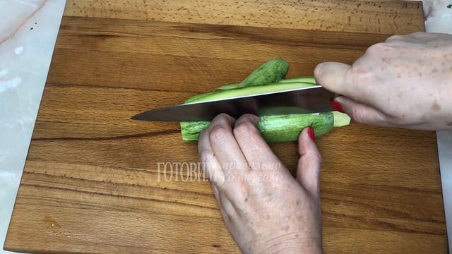 Салат из тунца и сальсой из зелени и грейпфрута. Полезная еда. смотреть онлайн