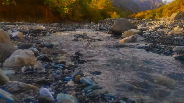 Soothing mountain river sound, sleep, meditation. Успокаивающие звуки горной реки, сон, медитация. смотреть онлайн
