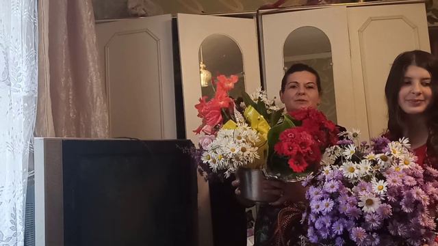 Привітання З Днем учителя! смотреть онлайн