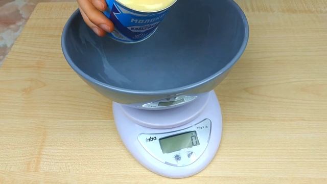 В Пятёрочке этой Сгущенкой за 90 рублей завалены все полки. Пробуем и смотрим, что внутри! смотреть онлайн