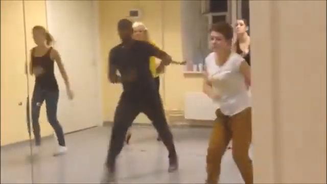 Зумба - студия Феникс (Зеленоград) смотреть онлайн