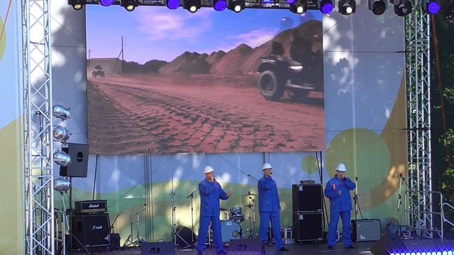 Михаил Зацепин "Марш ЯНТАРЩИКОВ" !.MP4 смотреть онлайн