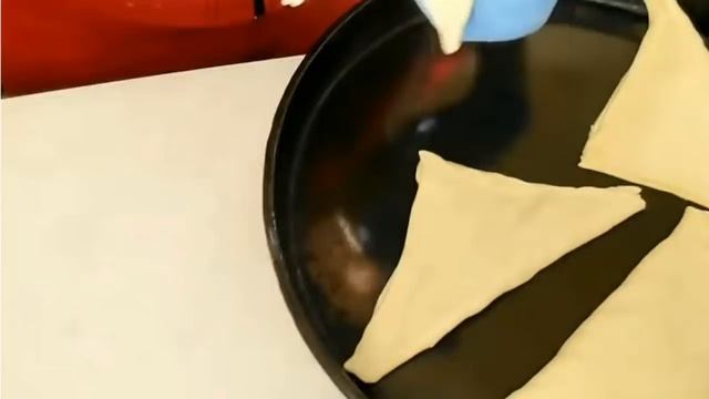 ԻՆՉ ՊԱՏՐԱՍՏԵԼ ՇԵՐՏԱՎՈՐ ԽՄՈՐԻՑ: ЧТО ПРИГОТОВИТЬ ИЗ СЛОЕНОГО ТЕСТА?.WHAT TO COOK PUFF PASTRY? смотреть онлайн