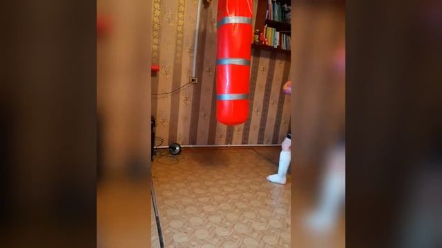 День начинается с тренировки 03.04.2020 тренировка для мужчин и женщин , детей и взрослых смотреть онлайн