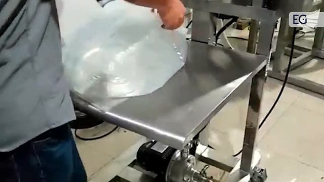 Станок MT-BIB-LB для розлива жидкости в пакеты Bag-in-Box смотреть онлайн