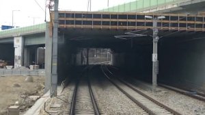 Поездка Европа Вена вид из окна кабины машиниста поезда железная дорога в Евросоюзе