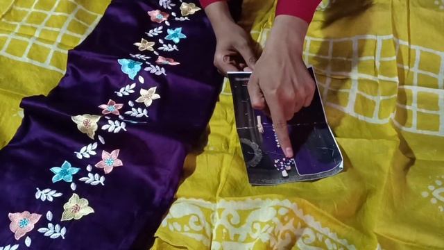 बाटिक ( Batik ) प्रिंट के सूट मस्लीन कपड़े में और कुरपालि ( krupali ) जाम के बढ़िया सूट || смотреть онлайн