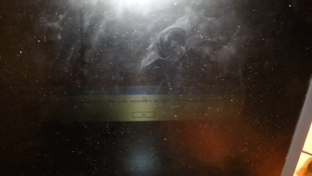 На БУ ноутбуке нет подсветки и ели виднеется изображение. Банальный ремонт смотреть онлайн