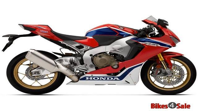 2017 Honda CBR1000RR SP First Ride Review at Portimao смотреть онлайн