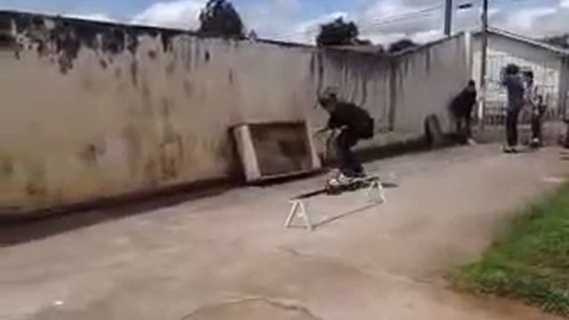 flip bs rockslide reverse смотреть онлайн