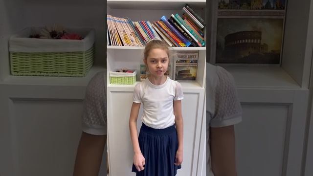 Стихотворение "И откуда вдруг берутся силы" Юлии Друниной. Читает Елизавета Маслакова" смотреть онлайн