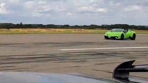 Lamborghini Aventador SVJ против Huracan Performante ГОНКА