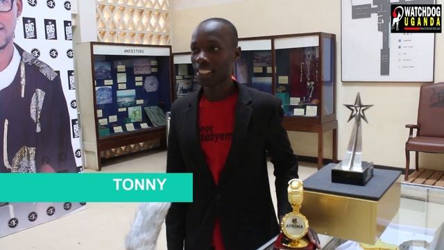 Ugandans React to Eddy Kenzo's move to Donate all his accolades to the Uganda Museum смотреть онлайн