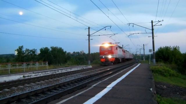 ЭП2К с поездом №082 на перегоне Орёл - Стальной Конь смотреть онлайн