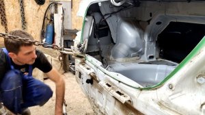 Hyundai Solaris. Кузовной ремонт. Удар в заднюю часть, вытяжка задней панели и багажника.