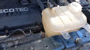 Замена антифриза на Опель мокка.