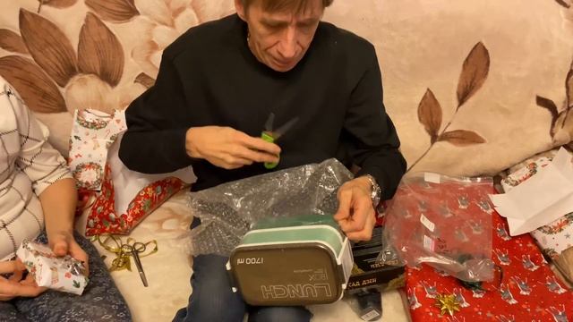 НОВОГОДНИЕ ПОДАРКИ 2023. РАСПАКОВКА смотреть онлайн