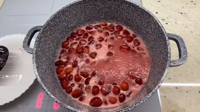 Как приготовить очень вкусное клубничное варенье! смотреть онлайн
