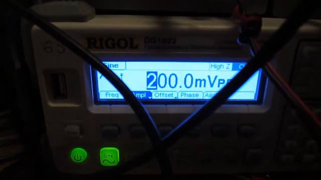 RNTH-419 Тест N2. Предварительный КВ УМ c ФНЧ На входе 7 МГц 1 мВт (177 мВ) на выходе 2 Вт (10 В) смотреть онлайн