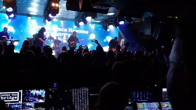 Юрмала(Лондон). С моря ветром дунуло...Группа Стаса Намина "Цветы" Under The Bridge London 8 марта смотреть онлайн