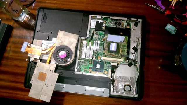 Fujitsu Siemens (ремонт дискретной видеокарты,из двух один) смотреть онлайн